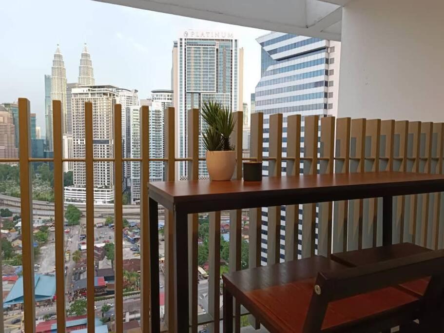 Апартаменти C14B Modern Infinity Pool Klcc Balcony View Куала-Лумпур Екстер'єр фото