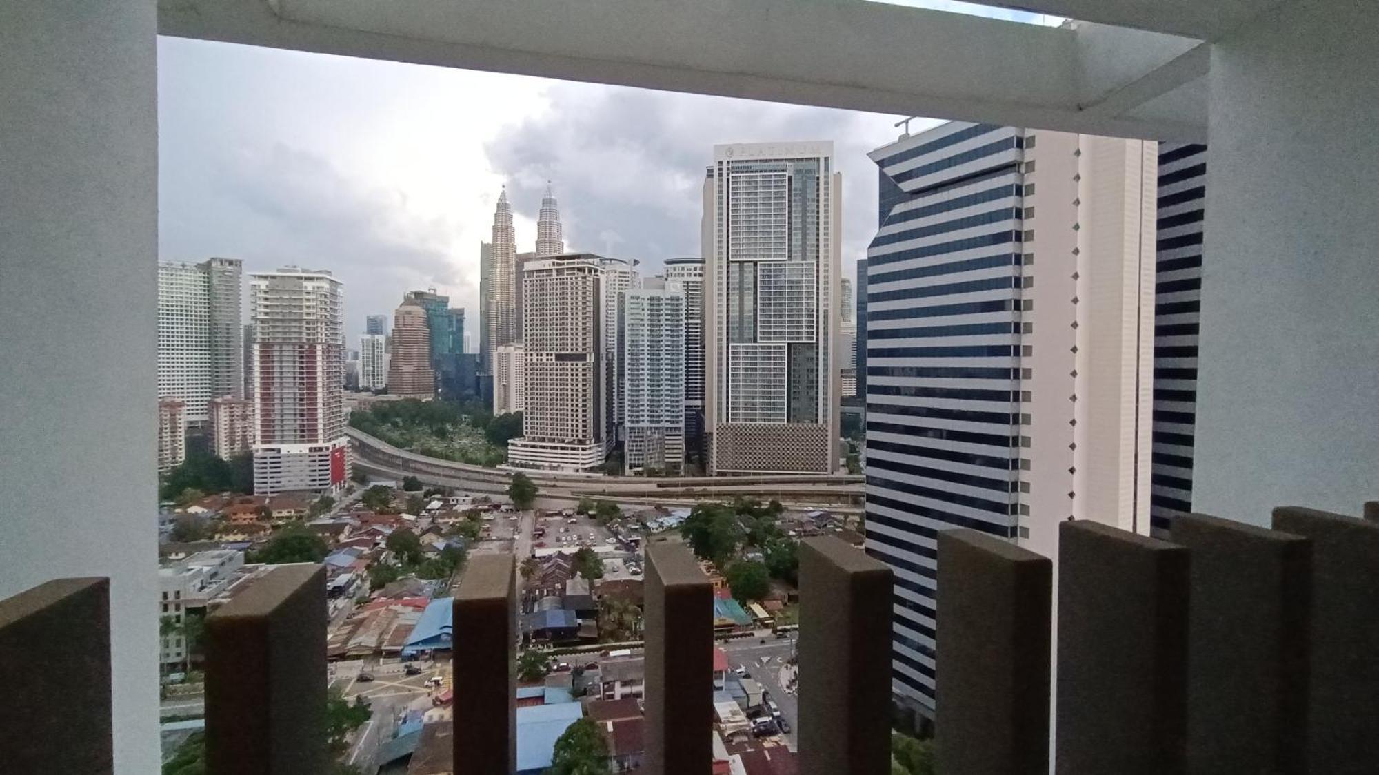 Апартаменти C14B Modern Infinity Pool Klcc Balcony View Куала-Лумпур Екстер'єр фото